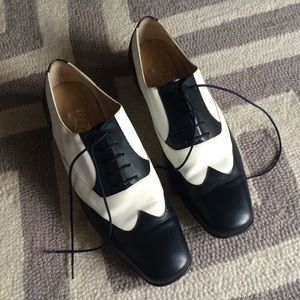 Salvatore Ferragamo Lace-up Spectator Shoes